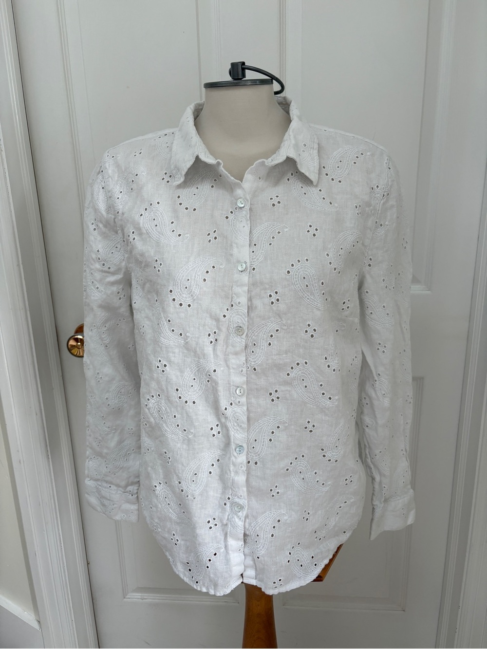 Joie White Eyelet Button-Front linen Blouse